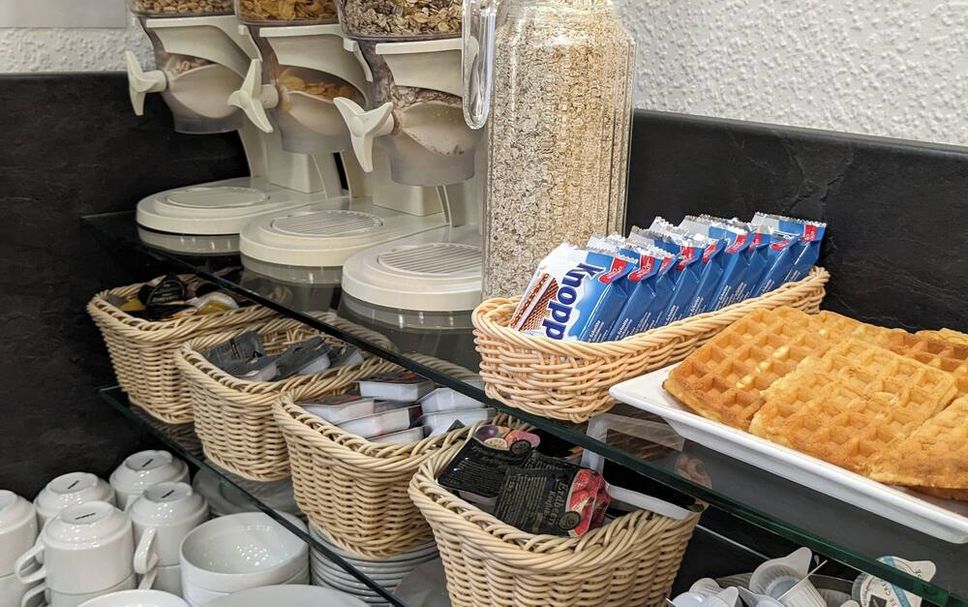 Buffet Photo