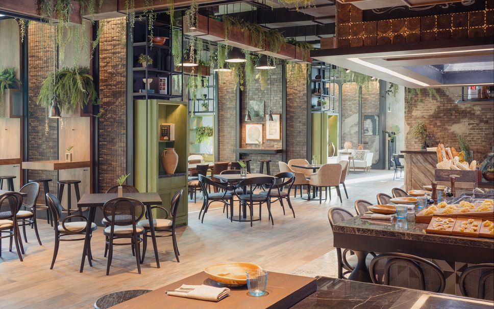 Restaurant Photo