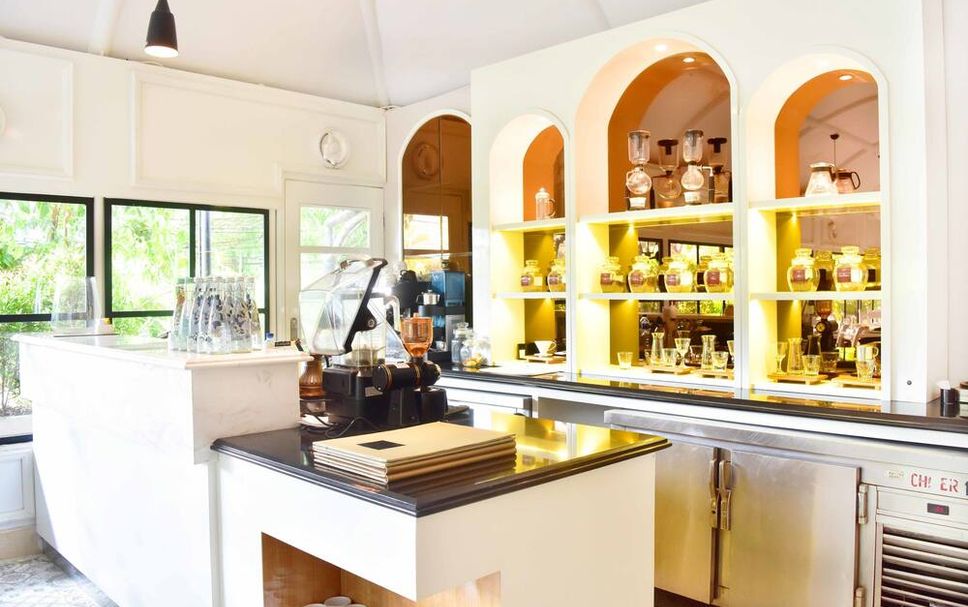 Restaurant Photo