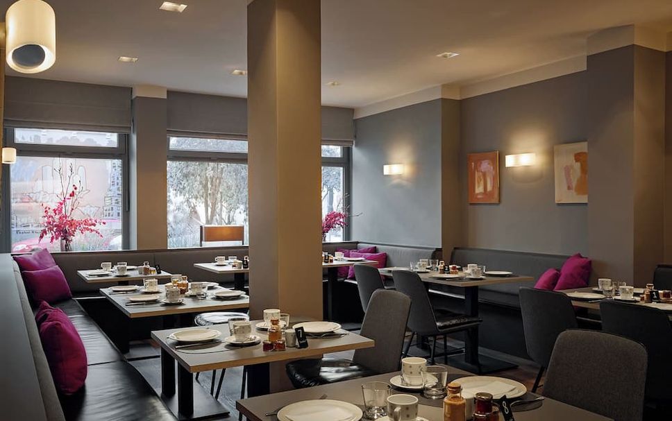 Restaurant Photo