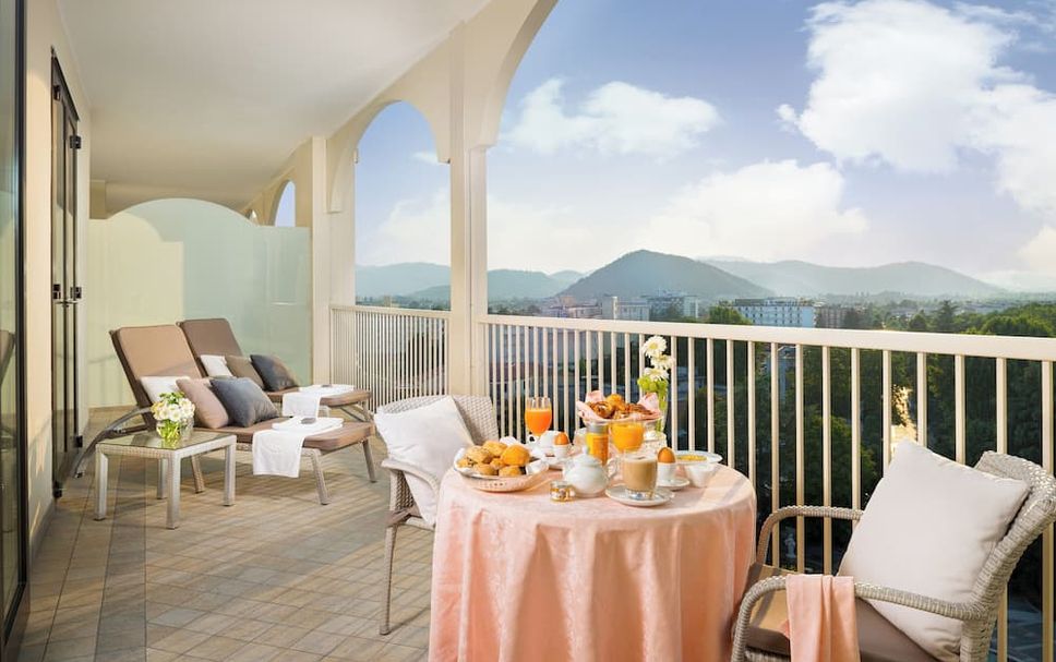 Balcony Photo
