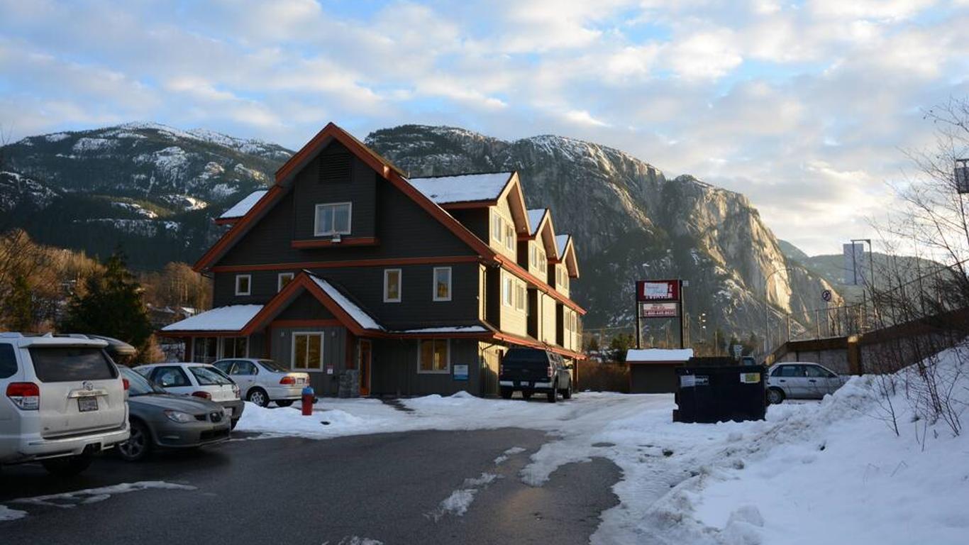 Squamish Adventure Inn