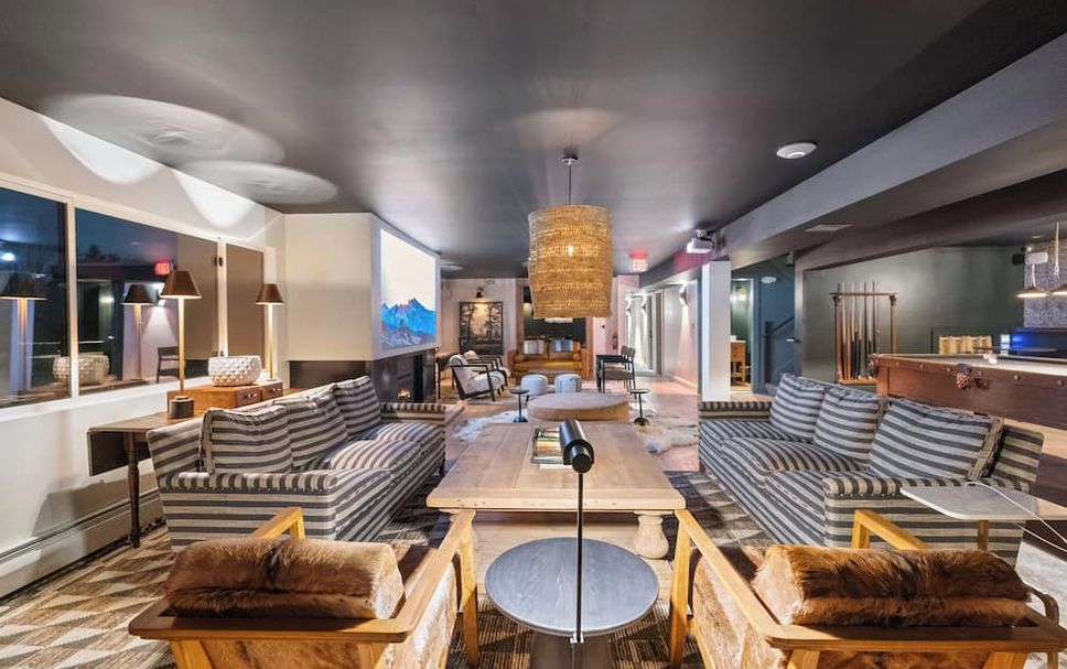 Lounge Photo