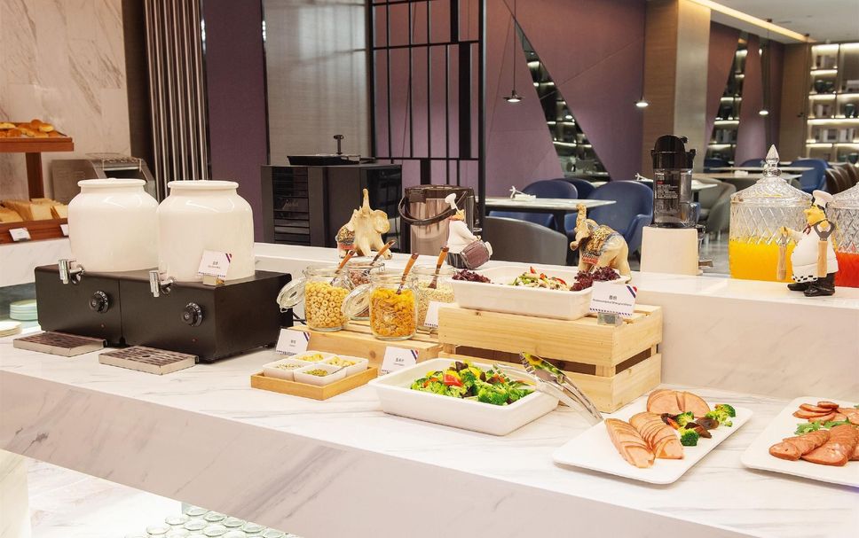 Buffet Photo