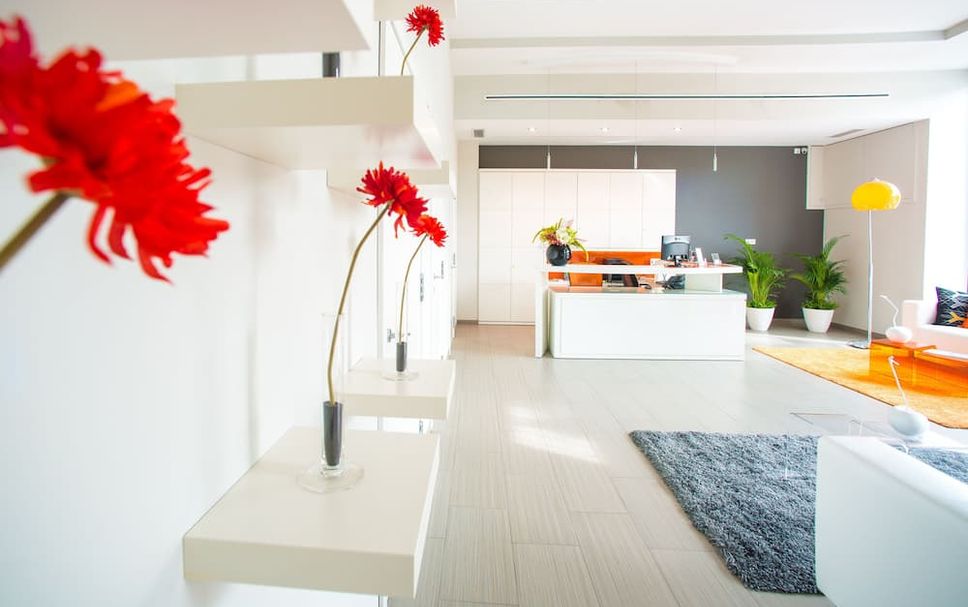 Hotel entrance Photo