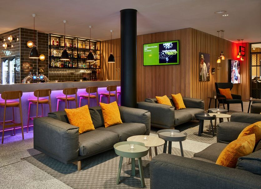 Bar Photo