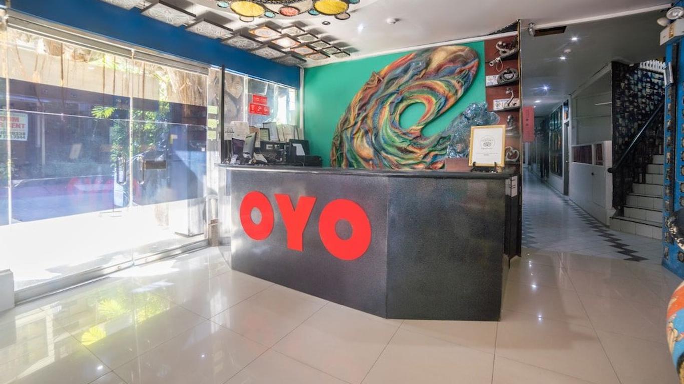 OYO 200 Ponce Suites Art Hotel