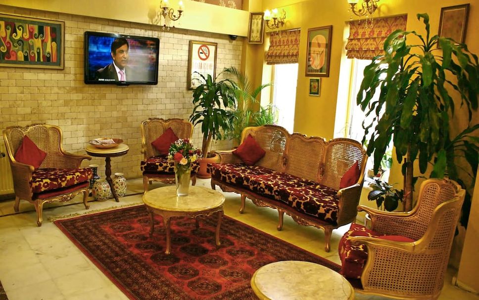 Lounge Photo