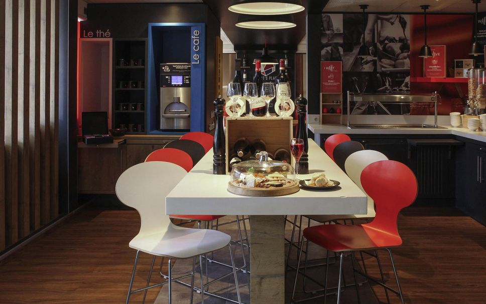 Restaurant Photo