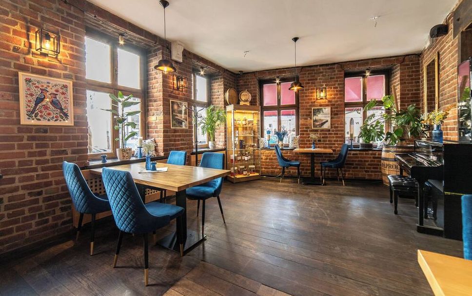 Restaurant Photo