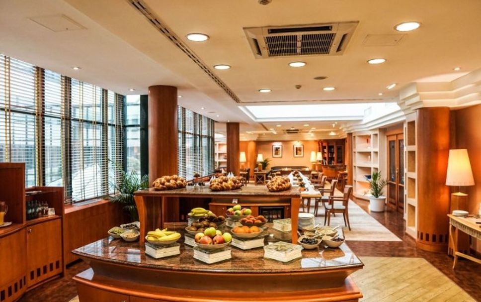 Buffet Photo