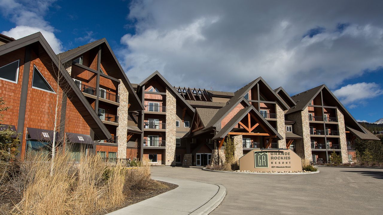 Grande Rockies Resort-Bellstar Hotels & Resorts, Canmore, AB, Canada